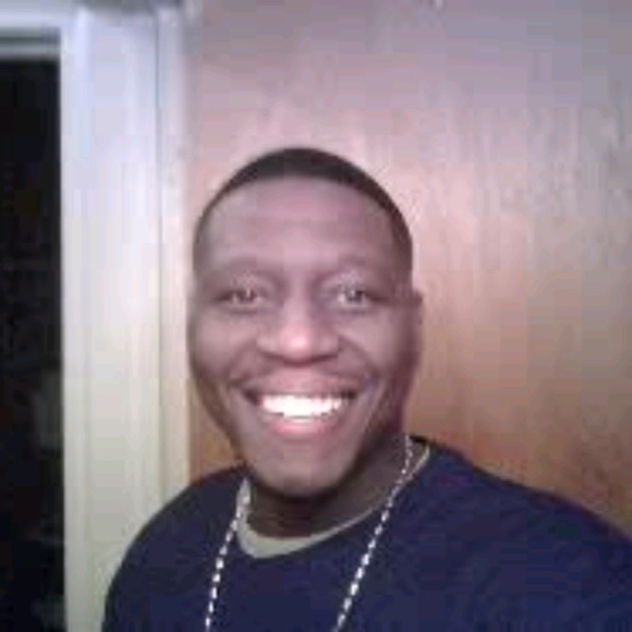 Meet your Posher, Antonio - Picture 1 of 1